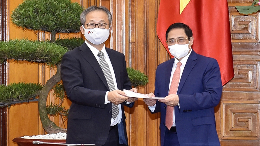 Japan grants Vietnam 1 million doses of COVID-19 vaccine